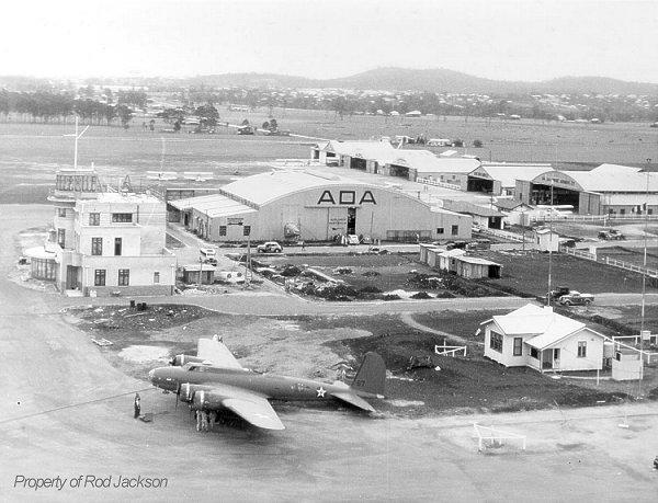 Archerfield-WWII-B17-near-terminal-image-Rod-Jackson
