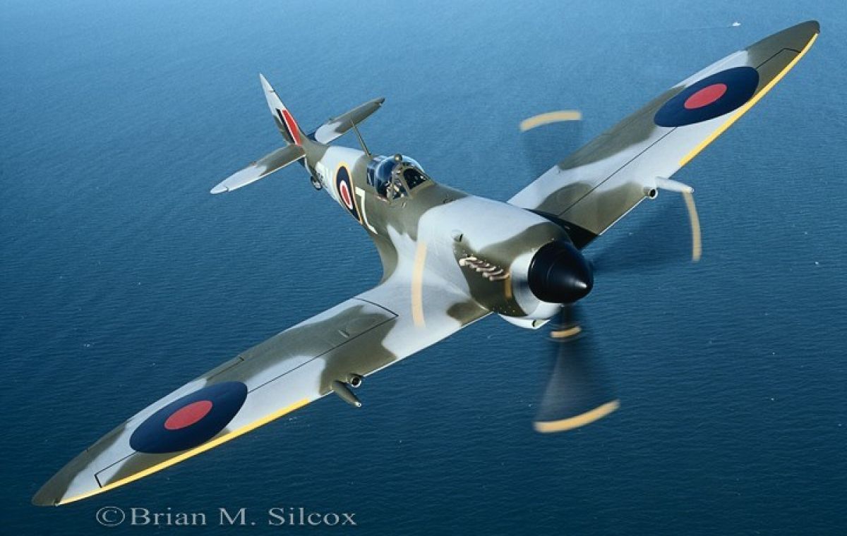 Spitfire-MkXVI-Fighter-Pilotimage-Brian-M-Silcox