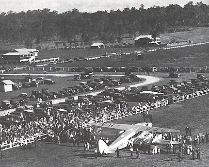 Archerfield's first de Havilland 86 four-engine passenger aircraft arrives on October 13, 1934